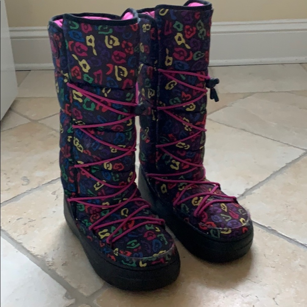 CROCS LTD EDITION BOOT FROM EUROPE WOMEN’s SZ 7